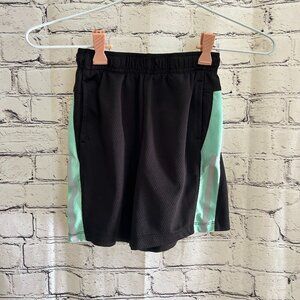 Girl's Dri Works shorts Size 5T